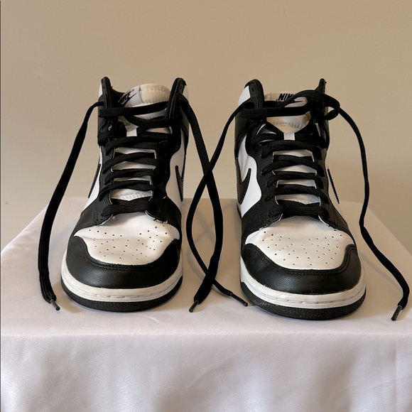 Nike Dunk High Retro Men's Black and White Sneakers SZ 9.5 - Picture 4 of 8